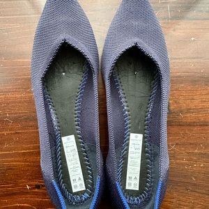 Rothy’s Maritime Navy Points - VGU condition size 9
